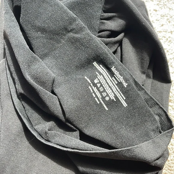 6 size small maternity leggings - Picture 3 of 11